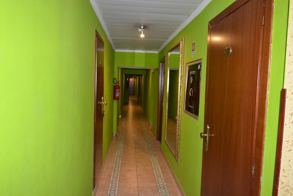 רומא Hotel Ferrarese מראה חיצוני תמונה